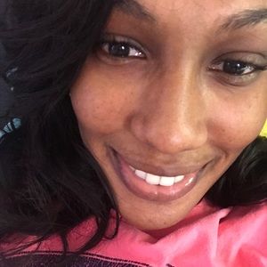 Meet your Posher, Nikki